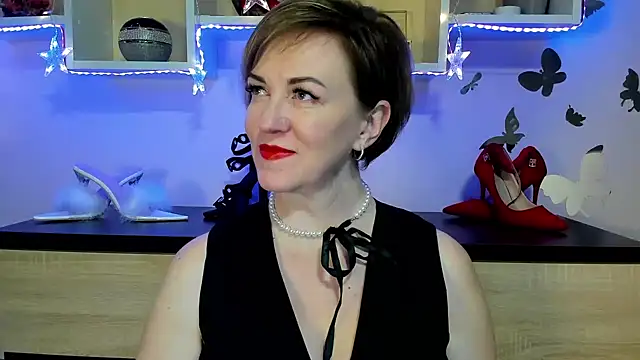 Snapshot of feliziaDesire chatting on 01-28-25, 02:42 feliziaDesire online show from 01-28-25, 02:42
