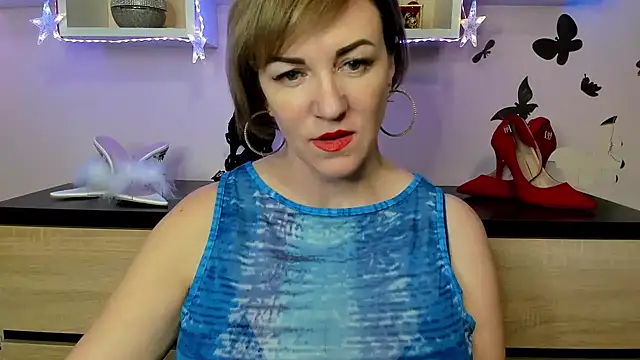 Snapshot of feliziaDesire chatting on 02-01-25, 10:05 feliziaDesire online show from 02-01-25, 10:05