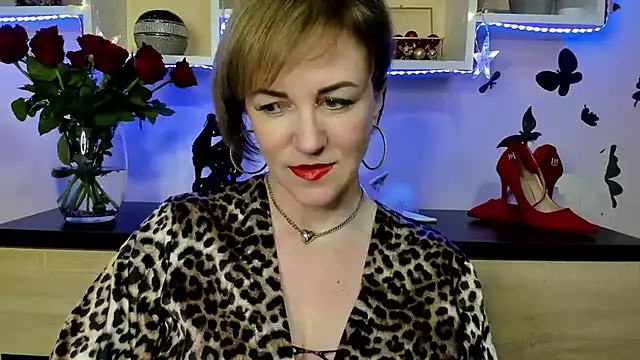 Snapshot of feliziaDesire chatting on 02-09-25, 10:42 feliziaDesire online show from 02-09-25, 10:42