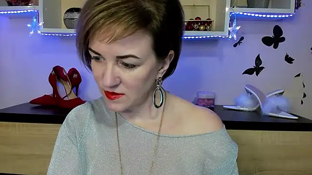 Snapshot of feliziaDesire chatting on 02-11-25, 01:41 feliziaDesire online show from 02-11-25, 01:41