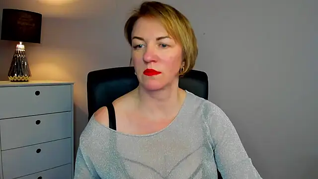 Snapshot of feliziaDesire chatting on 02-12-25, 02:43 feliziaDesire online show from 02-12-25, 02:43