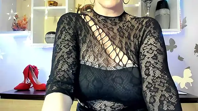 Snapshot of feliziaDesire chatting on 02-27-25, 06:09 feliziaDesire online show from 02-27-25, 06:09