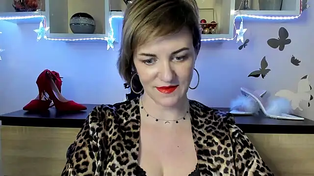 Snapshot of feliziaDesire chatting on 03-01-25, 01:18 feliziaDesire online show from 03-01-25, 01:18
