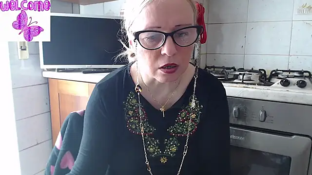 Snapshot of martachatte chatting on 03-11-25, 01:56 martachatte online show from 03-11-25, 01:56