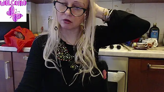 Snapshot of martachatte chatting on 03-11-25, 05:02 martachatte online show from 03-11-25, 05:02