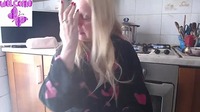 Snapshot of martachatte chatting on 03-14-25, 07:48 martachatte online show from 03-14-25, 07:48