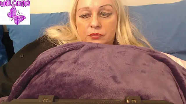 Snapshot of martachatte chatting on 03-14-25, 07:01 martachatte online show from 03-14-25, 07:01