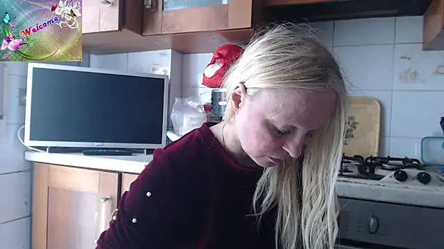 Snapshot of martachatte chatting on 09-30-25, 08:41 martachatte online show from 09-30-25, 08:41