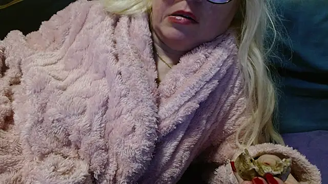 martachatte online show from 04-19-26, 06:10