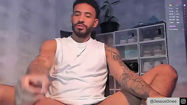 Snapshot of JesusOne chatting on 05-24-26, 01:49 JesusOne online show from 05-24-26, 01:49