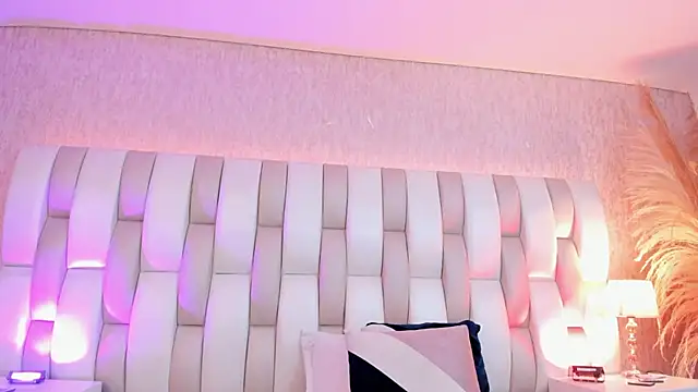 Rebeca jones online show from 03-03-26, 12:33