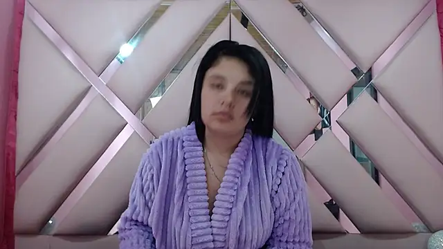 Snapshot of nathaly_low1 chatting on 12-02-25, 04:07 nathaly low1 online show from 12-02-25, 04:07