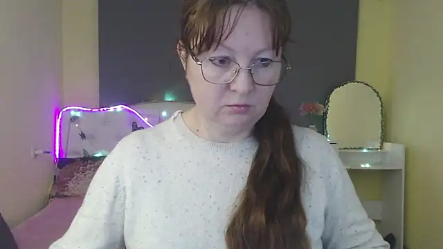 VanessaHotts online show from 04-25-26, 05:32