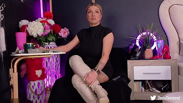 Snapshot of DeeaDiamondd chatting on 09-15-25, 08:20 DeeaDiamondd online show from 09-15-25, 08:20