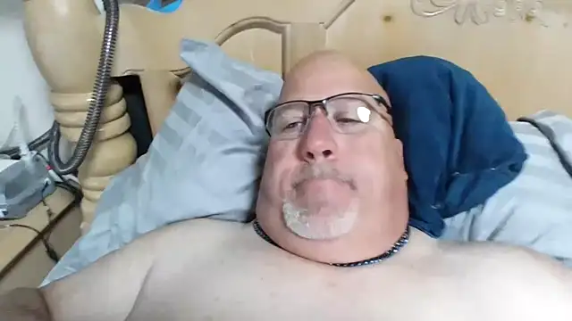 Bigbear0563 online show from 04-10-26, 04:01