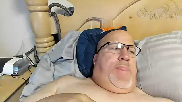 Bigbear0563 online show from 04-16-26, 03:35