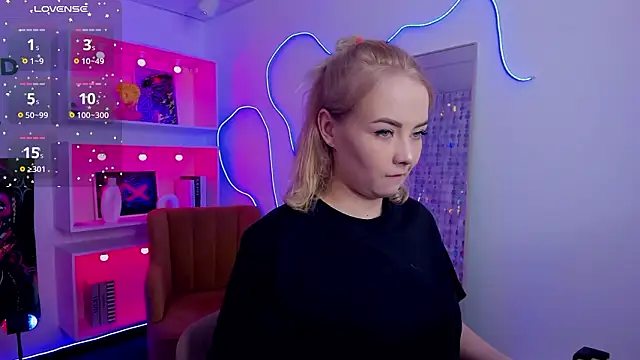 StephanieSweety online show from 02-16-26, 05:42