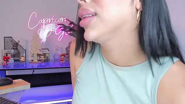 Korina Saenz01 online show from 12-05-25, 06:59