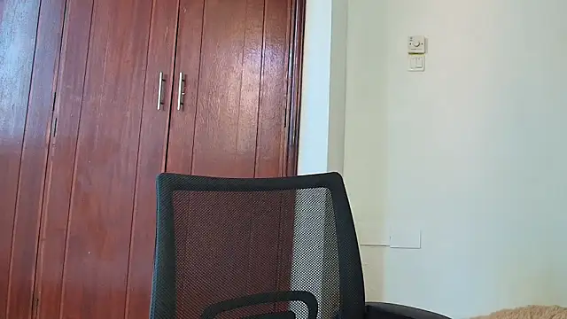 queen heather online show from 03-08-26, 12:09