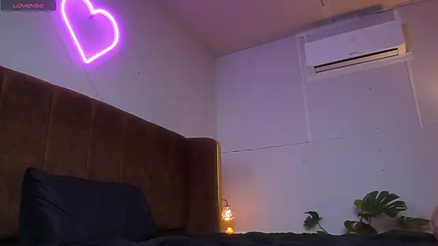 laybunny1 online show from 07-11-26, 07:16