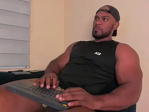 Tyler Waka01 online show from 04-25-26, 10:40