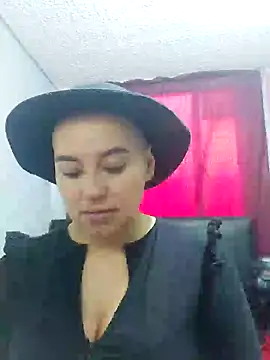 Snapshot of TamySweetness chatting on 12-19-24, 09:49 TamySweetness online show from 12-19-24, 09:49