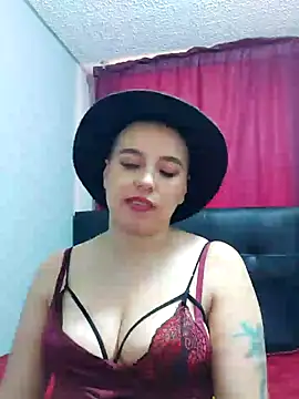 Snapshot of TamySweetness chatting on 12-30-24, 07:32 TamySweetness online show from 12-30-24, 07:32