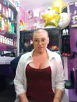 Snapshot of TamySweetness chatting on 01-19-25, 06:21 TamySweetness online show from 01-19-25, 06:21