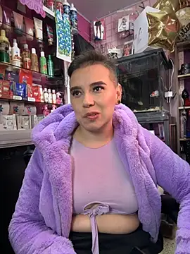 Snapshot of TamySweetness chatting on 09-18-25, 02:52 TamySweetness online show from 09-18-25, 02:52