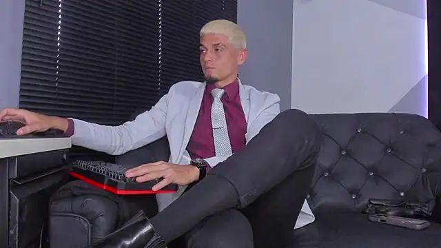 massimo g online show from 12-20-25, 10:17