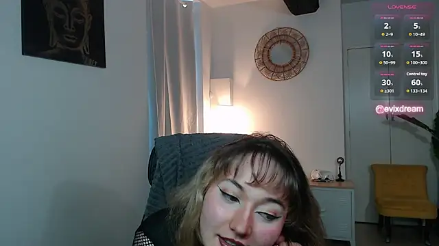 Crystal-dreamt online show from 04-04-26, 09:07