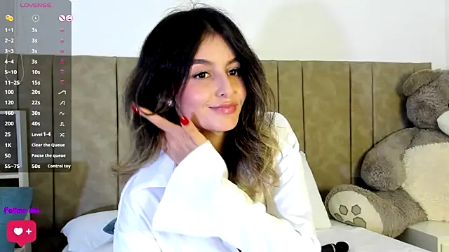 Snapshot of Isabellacharm chatting on 01-21-25, 10:51 Isabellacharm online show from 01-21-25, 10:51