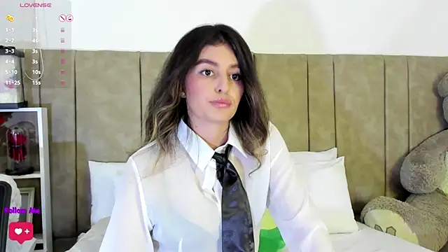 Snapshot of Isabellacharm chatting on 02-23-25, 04:13 Isabellacharm online show from 02-23-25, 04:13