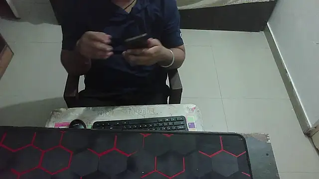 Snapshot of rentarob chatting on 05-02-26, 02:22 rentarob online show from 05-02-26, 02:22