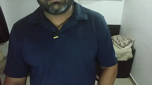 Snapshot of rentarob chatting on 05-10-26, 01:16 rentarob online show from 05-10-26, 01:16