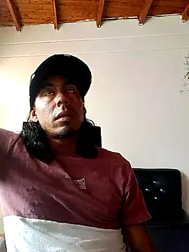 Williamjamess95 online show from 03-03-25, 05:07