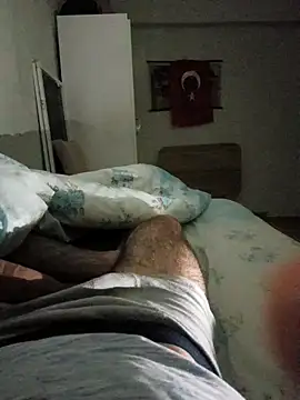 Snapshot of takonundicki1 chatting on 02-06-25, 06:18 takonundicki1 online show from 02-06-25, 06:18