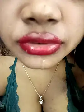 Snapshot of Hotlisa chatting on 02-05-25, 03:34 Hotlisa online show from 02-05-25, 03:34