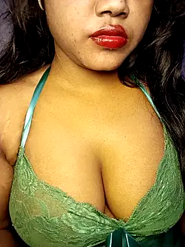 Snapshot of Hotlisa chatting on 11-25-25, 04:40 Hotlisa online show from 11-25-25, 04:40