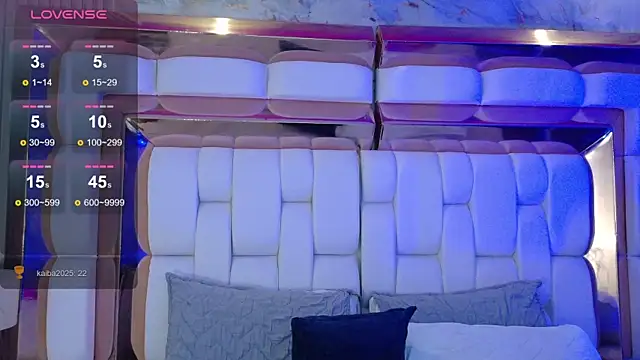 valkiria moore online show from 11-05-25, 07:47