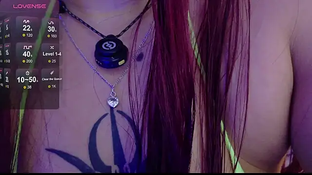 valkiria moore online show from 02-10-26, 08:02