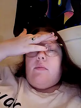 Sexycurvyemilyy online show from 11-25-25, 10:32