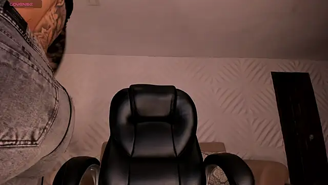 SophiePalmer online show from 11-21-25, 11:09