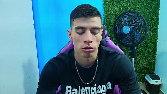 DEIBY BABY online show from 01-17-25, 01:47