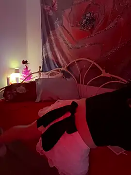 DominiqueX0 online show from 02-13-26, 05:47