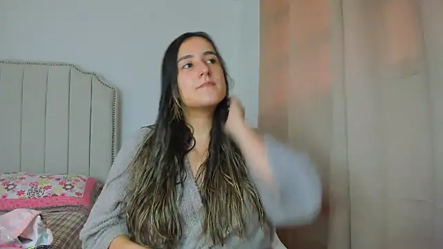 Snapshot of Hanna86 chatting on 12-03-25, 03:54 Hanna86 online show from 12-03-25, 03:54