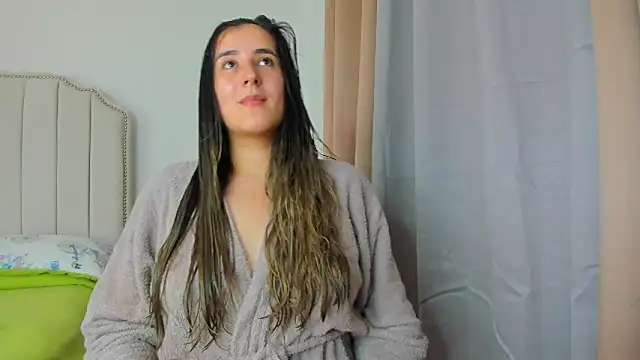 Snapshot of Hanna86 chatting on 02-05-26, 04:33 Hanna86 online show from 02-05-26, 04:33