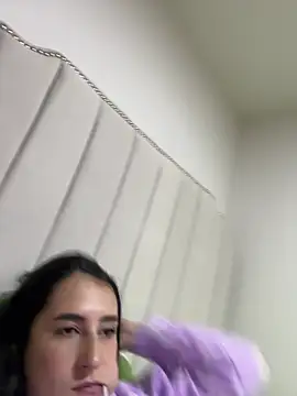 Snapshot of Hanna86 chatting on 02-14-26, 01:13 Hanna86 online show from 02-14-26, 01:13