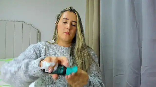 Hanna86 online show from 04-24-26, 01:08