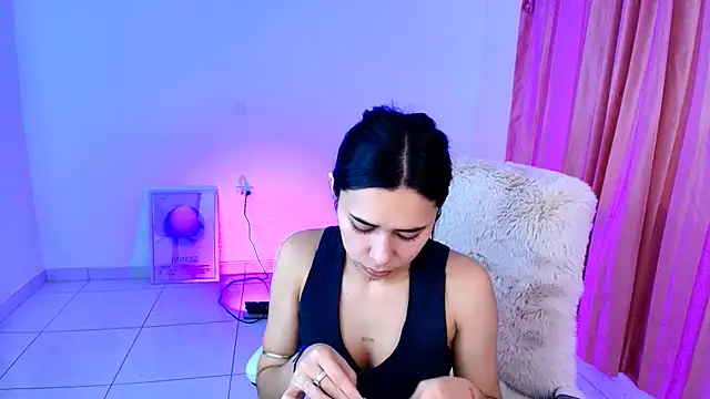 Snapshot of AmyOlimpo chatting on 02-12-26, 11:11 AmyOlimpo online show from 02-12-26, 11:11